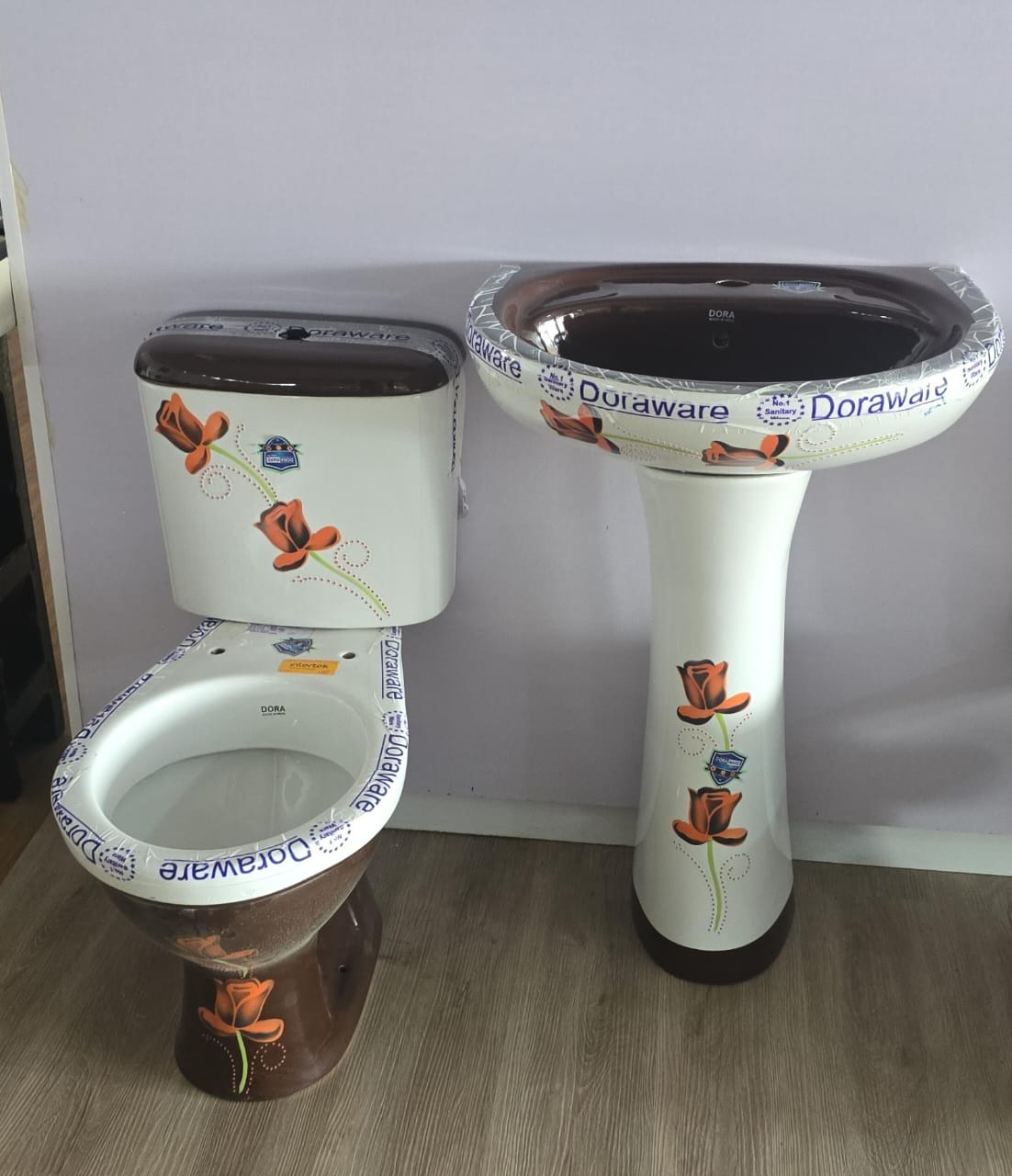 Doraware Close Couple Toilet Set Doraware Close Couple Toilet Set